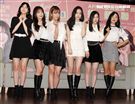 韓國女子音樂組合0Apink成員，左起吳夏榮，鄭恩地，尹普美，孫娜恩，朴初瓏，金南珠榮，8日亞洲巡演台北站將於台大體育館登場。（記者邱榮吉/攝影）