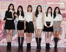 韓國女子音樂組合0Apink成員，左起吳夏榮，鄭恩地，尹普美，孫娜恩，朴初瓏，金南珠榮，8日亞洲巡演台北站將於台大體育館登場。（記者邱榮吉/攝影）