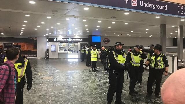 倫敦汽車衝撞後　又傳車站安全警報