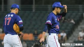 亞錦賽中華隊投手呂彥青退場 圖／記者林敬旻攝