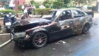 BMW整輛燒成廢鐵　竟然還是借來的