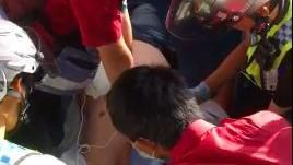 驚險！公車司機心跳停撞車！他救了他