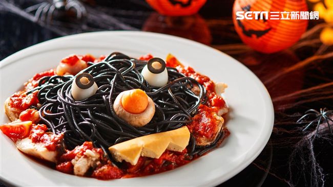 啃手指、眼球！萬聖節搞鬼大餐上菜囉