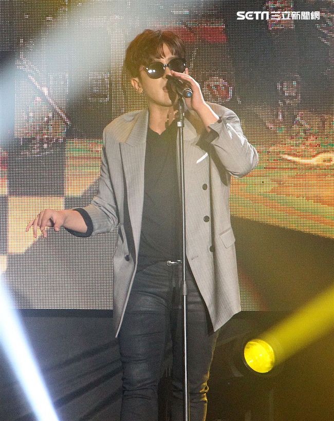 神話成員李玟雨接力來台，與粉絲一起慶祝國慶。（記者邱榮吉/攝影）