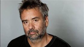 將拍《露西2》？導演臉書發文轟記者／（圖／翻攝自臉書Luc Besson）