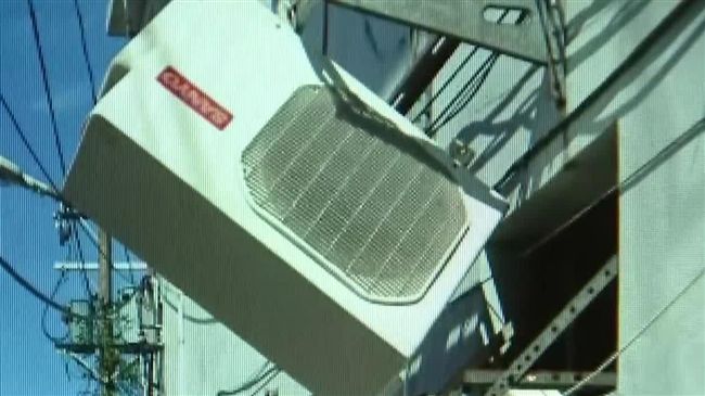 嚇！冷氣工人從4樓墜落2樓明顯死亡