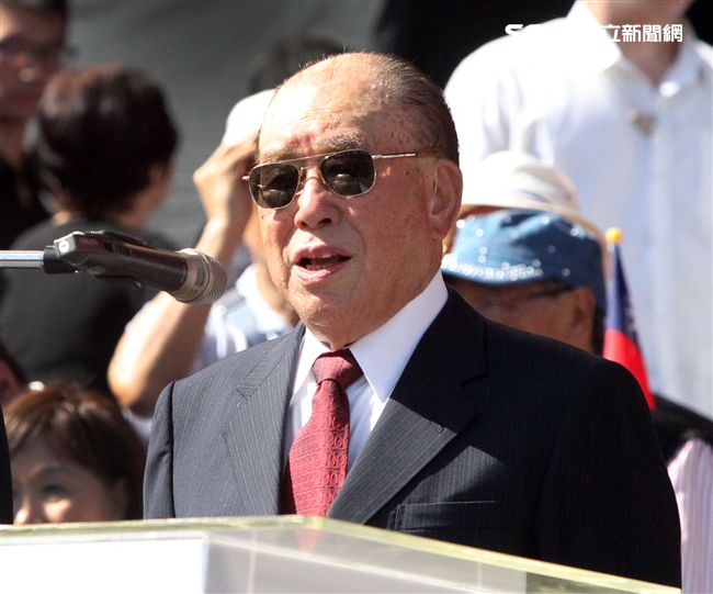 「愛國旗愛國家」國慶大會在國父紀念館登場。（記者邱榮吉/攝影）