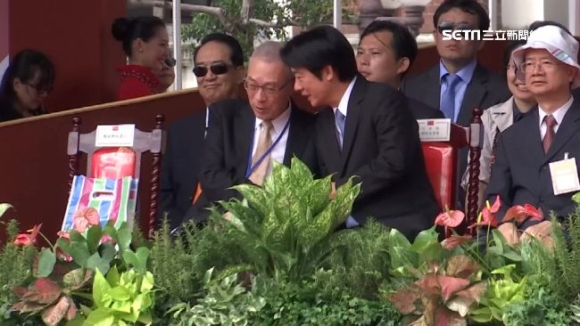 國慶大典狂聊　吳敦義、賴神對話曝光