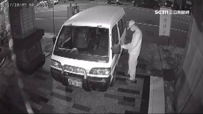 拐杖鎖沒用！　竊賊30秒把車開走