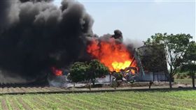 台南甲苯工廠起火（圖／翻攝畫面）