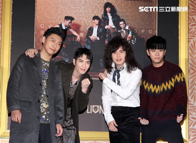 獅子合唱團2017全新專輯REPLAY正式發片。（記者邱榮吉/攝影）