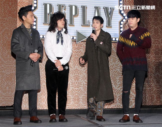 獅子合唱團2017全新專輯REPLAY正式發片。（記者邱榮吉/攝影）