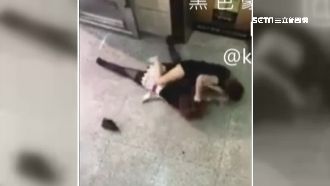 坐檯搶客不爽　傳播妹KTV外單挑