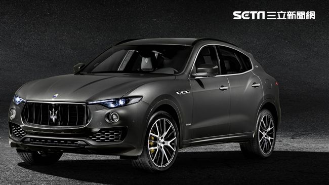 瑪莎拉蒂18年式SUV　狂放登場