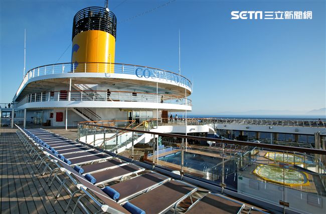國際郵輪公司須在台設立分公司或委託國內船務代理業處理載客服務,若發生消費爭議,將由航港局督責郵輪公司、觀光署督責旅行社,依權責分工處理,避免旅客求償無門。(示意圖/資料照)