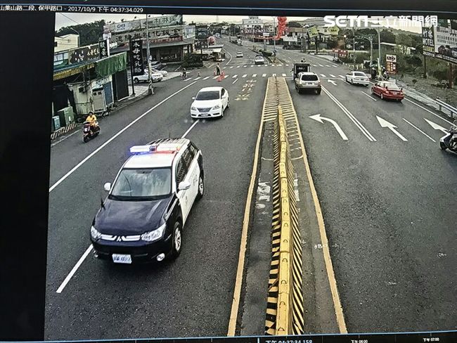 暖警開道破車陣 ！救回氣喘男童命！