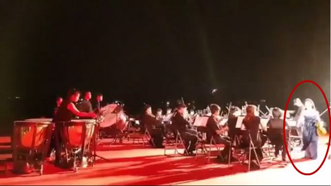 讓演奏家淋雨？縣府：已先告知無雨棚