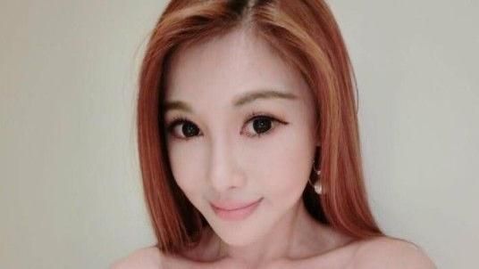 吳玟萱開直播　竟吸引900萬人觀看