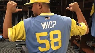 胡智為穿「誰？」　教練：快去一壘