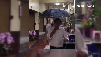 東台灣雨下不停！殯儀館內也「下雨」