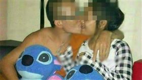 泰國,和尚,網友,奢侈,舌吻,僧侶,女友,寺廟,นครศรีธรรมราช,洛坤府　圖／翻攝自微博　