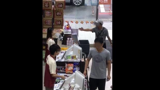 她尿急借不到廁所　竟公然怒嗆女店員