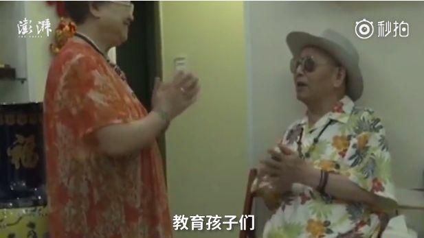 7旬奶奶拉丈夫直播　真相讓網友哭了