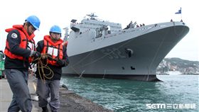 海軍106年敦睦遠航訓練支隊停泊基隆港口開放參觀，參與的磐石軍艦首次停靠基隆港。（記者邱榮吉/攝影）