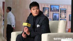 旅美投手陳偉殷回國際這會。(圖／記者王怡翔攝)