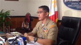 菲國軍方公共關係處處長阿雷巴洛（Edgard Arevalo）
https://twitter.com/atty_edarevalo