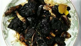 三杯雞,初學者,木炭,菱角,地獄,料理,黑暗料理界　圖／翻攝自臉書爆料公社