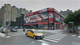 新竹,健身俱樂部,WORLD GYM,鹽酸,漂白水,嗆傷（圖／翻攝自Google Map）https://www.google.com.tw/maps/@24.8213522,121.0245227,3a,75y,71.25h,95.77t/data=!3m6!1e1!3m4!1sJNPMwwFh9NVy3e2fHUF1qg!2e0!7i13312!8i6656