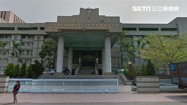 甩手散步摸少女屁屁　男子下場慘了