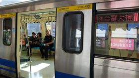 搭捷運、捷運站／flickr／Cheng-en Cheng／https://flic.kr/p/dhurfY