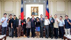 蘇嘉全接見公督盟　圖／立法院提供