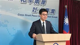 邱垂正：兩岸應溝通對話化解分歧對於中共19大政治報告，陸委會副主委兼發言人邱垂正（圖）19日表示，中共對台政策延續一貫方針，堅持既定立場沒有鬆動。他呼籲北京當局應正視中華民國存在的客觀事實。中央社記者繆宗翰攝　106年10月19日