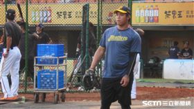 ▲中信兄弟外野手陳子豪在季後賽首戰先發。（圖／記者蕭保祥攝）