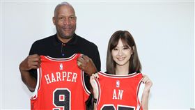 20171020-安心亞 Ron Harper出席NBA旗艦店開幕