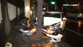 搶快逆向超車！駕駛連撞3車4人傷