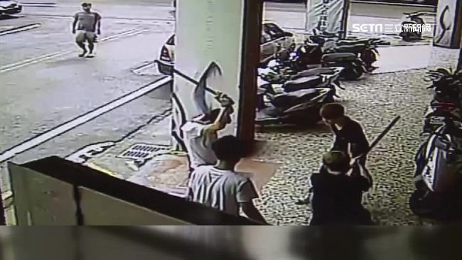 仗竹聯幫名號！暴力債團毆人還撞爛車