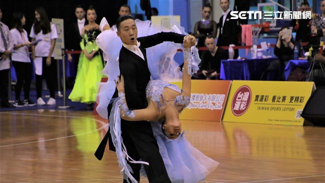 運動舞蹈台北賽　林立單日奪三金一銀