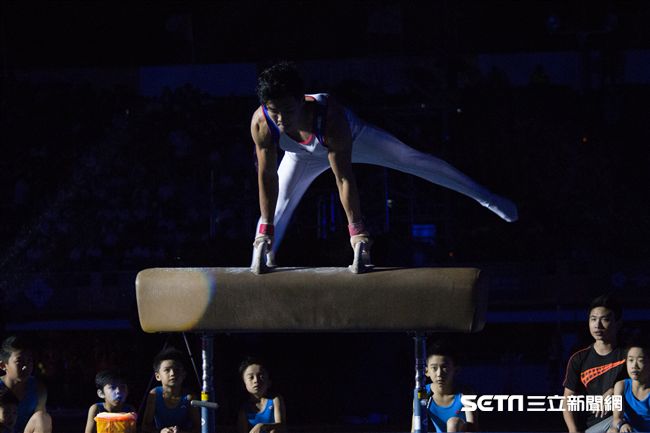 ▲106年全國運動會開幕典禮，體操國手唐嘉鴻。（圖／記者蔡宜瑾攝影）