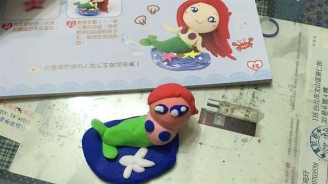 做美人魚模型女兒怒壓爛　網看完笑瘋