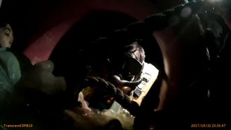 醉漢口角後跳河　勇警奮不顧身救援