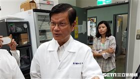 翁啟惠擔任中研院基因體研究中心特聘研究員　研究「線蟲」解密長壽基因　盧冠妃攝