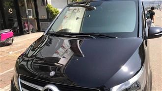 賓士送原廠維修　車主看到這一條火了