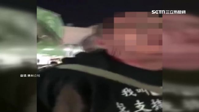 員警都火了！爆走男拒盤查還辱罵叫囂