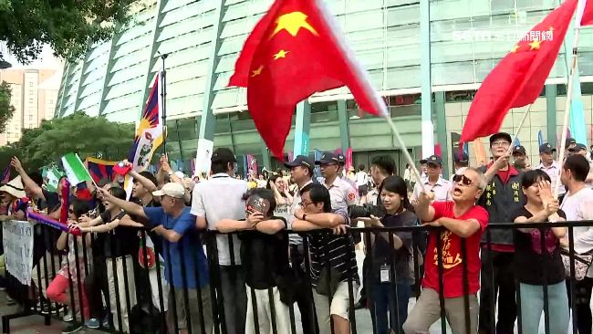 網友提案禁掛五星旗　民眾則意見不一