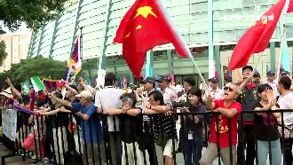 網友提案禁掛五星旗　民眾則意見不一