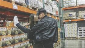 奧客,好市多,賣場,衛生,腿咚,放閃,情侶,商品,素質
https://www.instagram.com/p/BaeFK4LgCin/?taken-by=kid._.7777